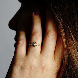 Flower Extendable Ring in Sterling Silver