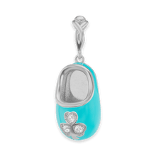 Load image into Gallery viewer, Baby Shoe with CZ&#39;s Charm (28 x 10mm)
