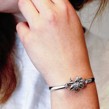 Load image into Gallery viewer, Lily Bracelet Top in Sterling Silver (29 x 22mm)
