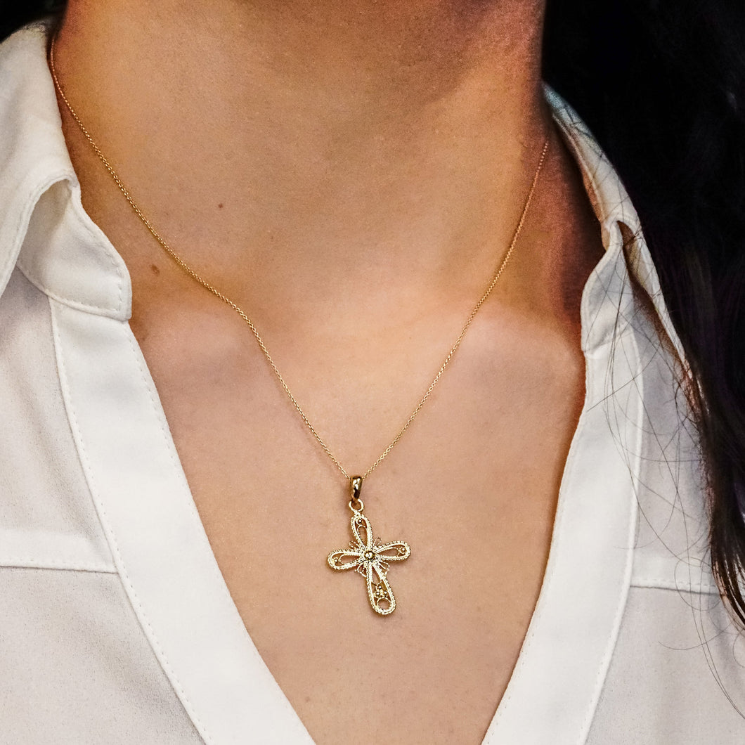 ITI NYC Filigree Cross Pendant with Rope Detail in 14K Gold