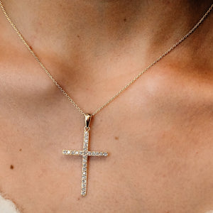 ITI NYC Classic Roman Cross Pendant with Cubic Zirconia in Sterling Silver