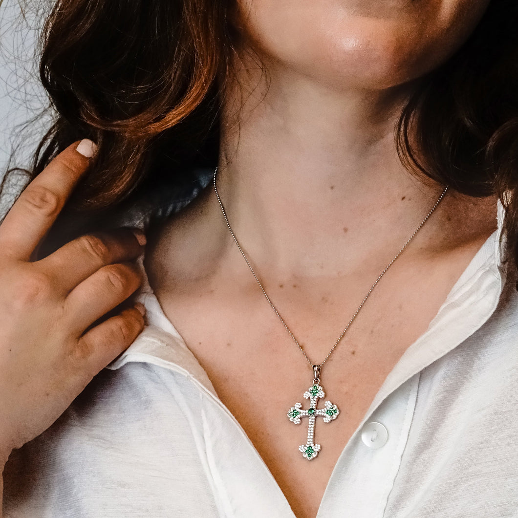 ITI NYC Budded Cross Pendant with Green Cubic Zirconia in Sterling Silver