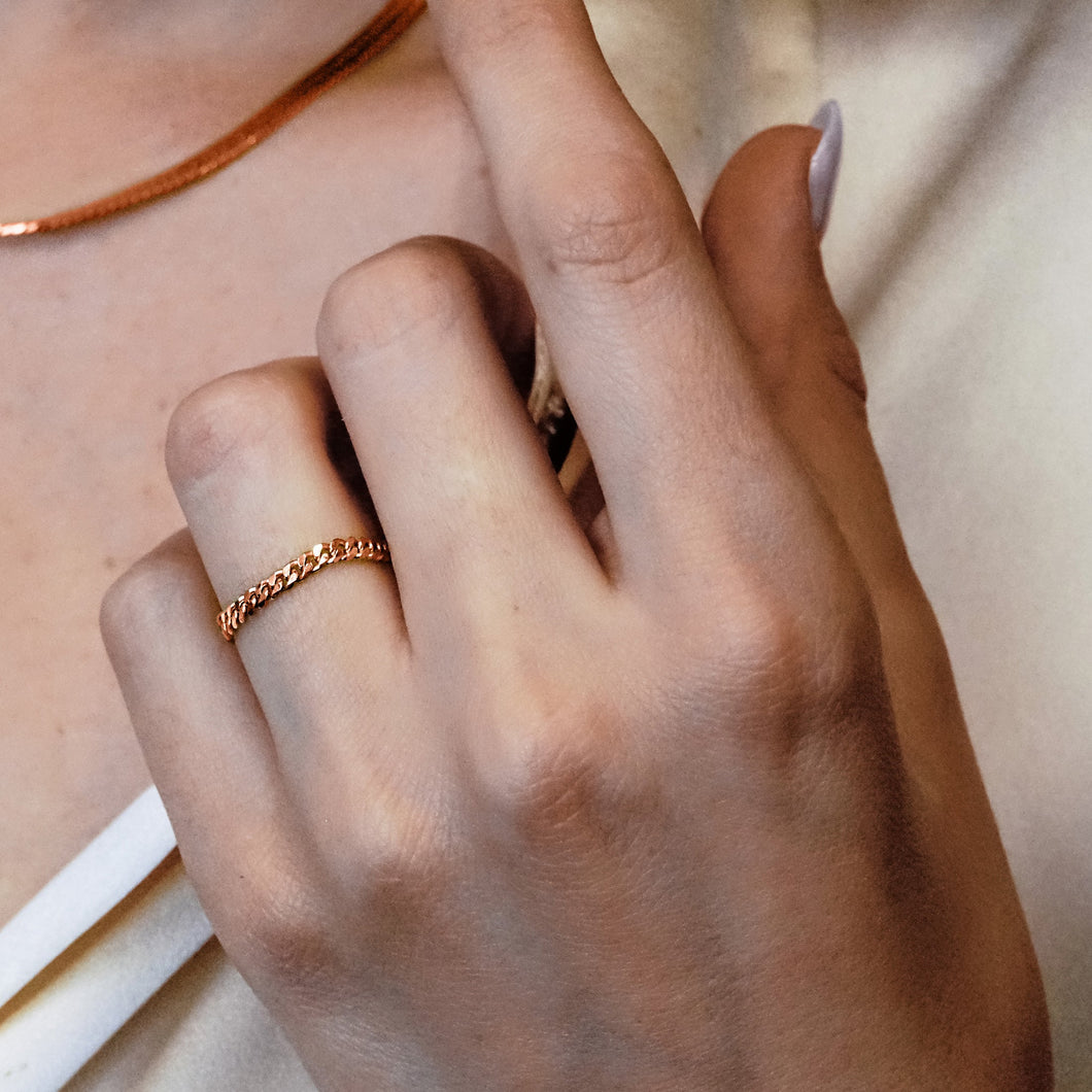 Bowery Curb Chain Ring in 14K Rose Gold