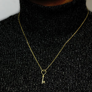 Heart Key Necklace in Sterling Silver (25 x 9mm)