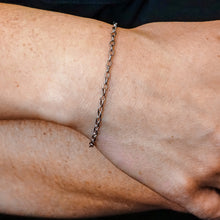 Load image into Gallery viewer, Oval Soho Rolo Chain Bracelet in Sterling Silver
