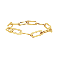 Load image into Gallery viewer, Tribeca Round Trace Paperclip Chain Ring in 14K Yellow Gold
